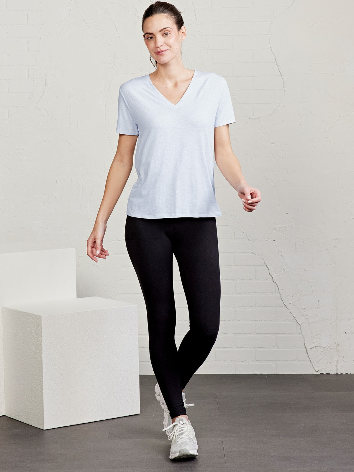 139-All_Day_V-Neck-Frost-TW883S-458_6582