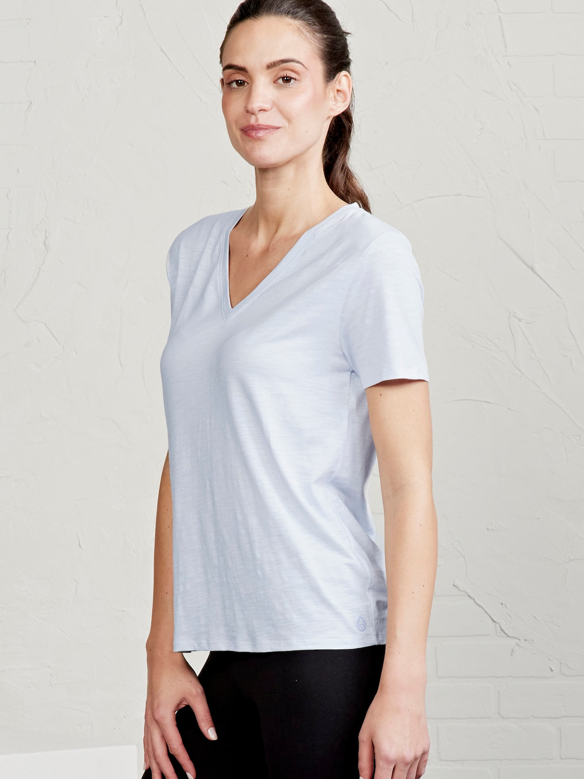 139-All_Day_V-Neck-Frost-TW883S-458_6596