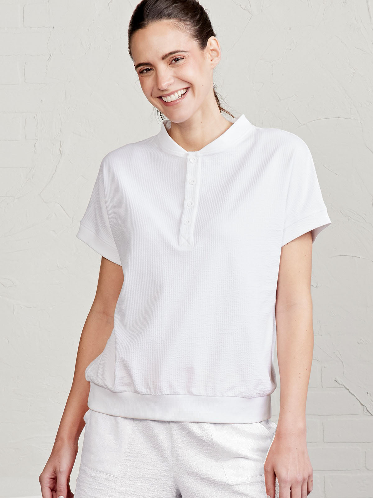 75-Villa_Knit_Seersucker_Henley-White-TW990-100_4063_6a2ed61c-35f2-4a56-b54f-3df449aa7202