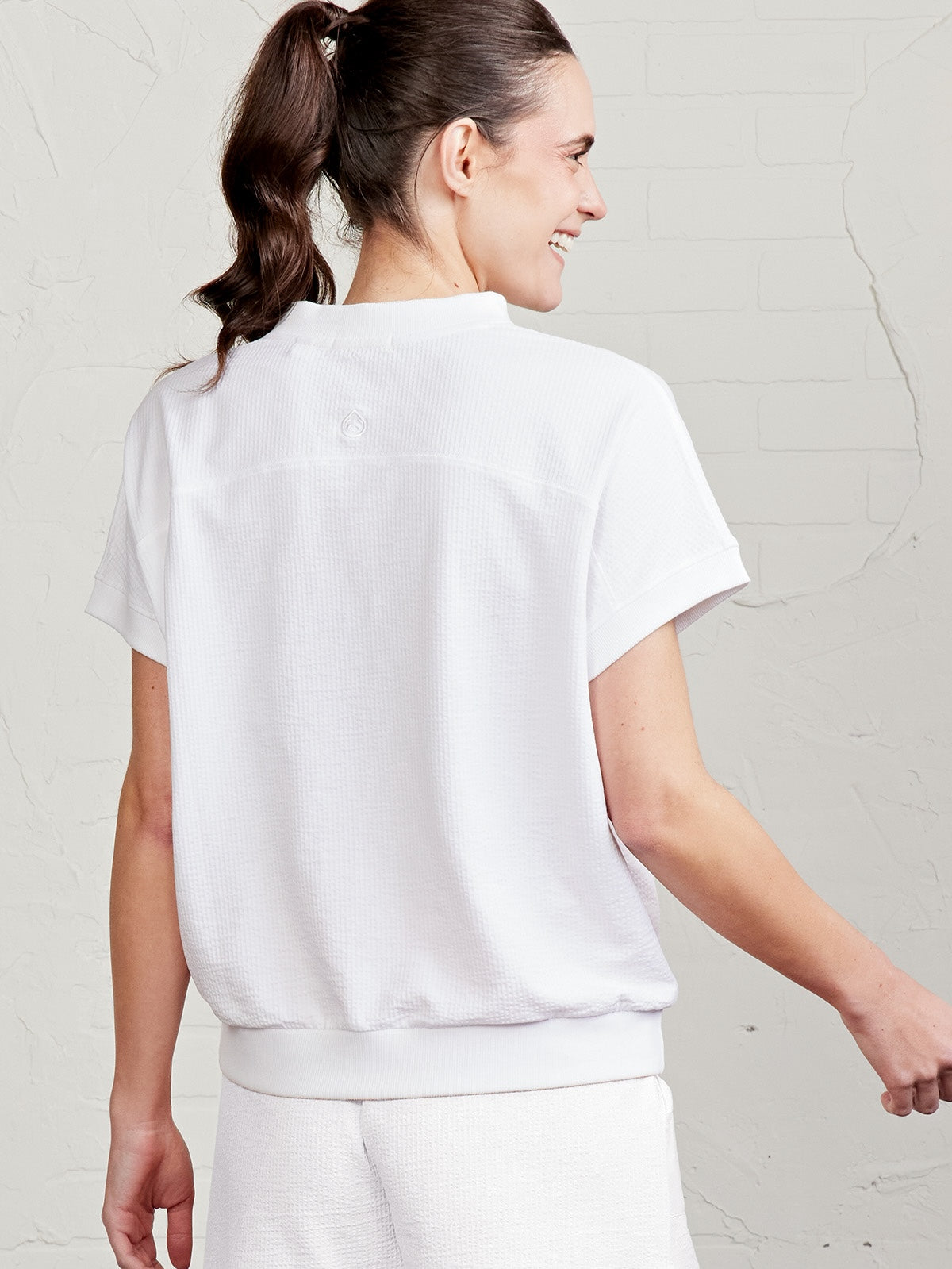 75-Villa_Knit_Seersucker_Henley-White-TW990-100_4066