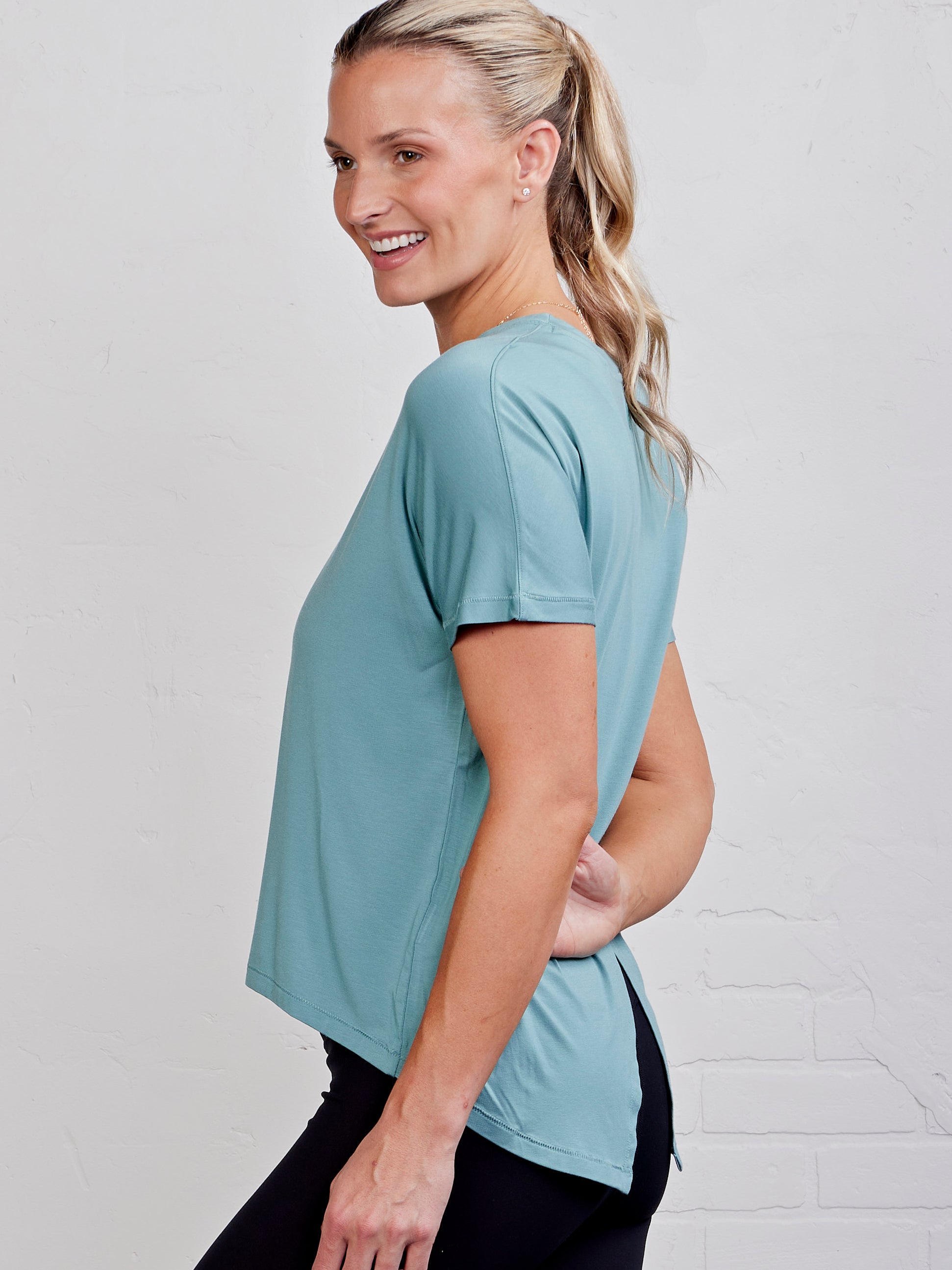 side_23_eaa4a86a-3755-4640-af7e-8008f3075bff